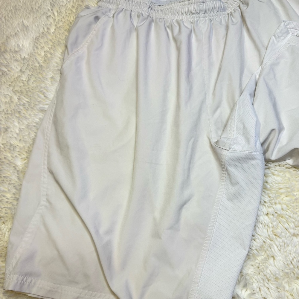 Nike Mens XXL white Athletic Shorts no liner 11” inseam additional zipper pocket - Picture 5 of 10